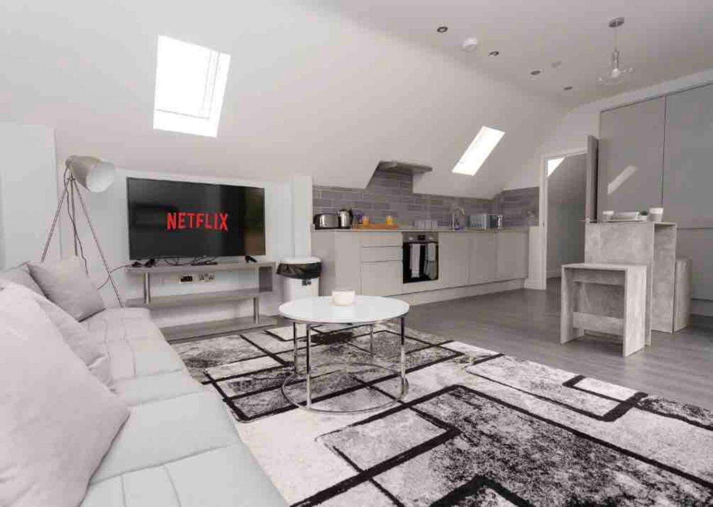 D & D Luxury Apartments Stanmore  Bagian luar foto