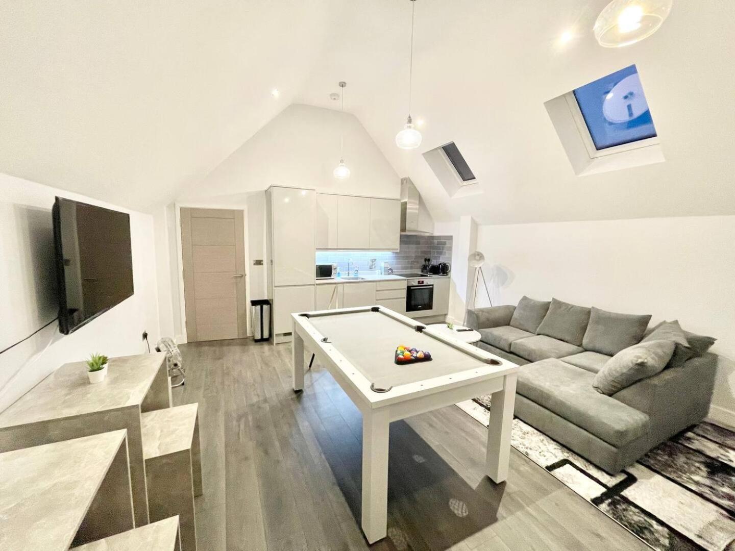 D & D Luxury Apartments Stanmore  Bagian luar foto
