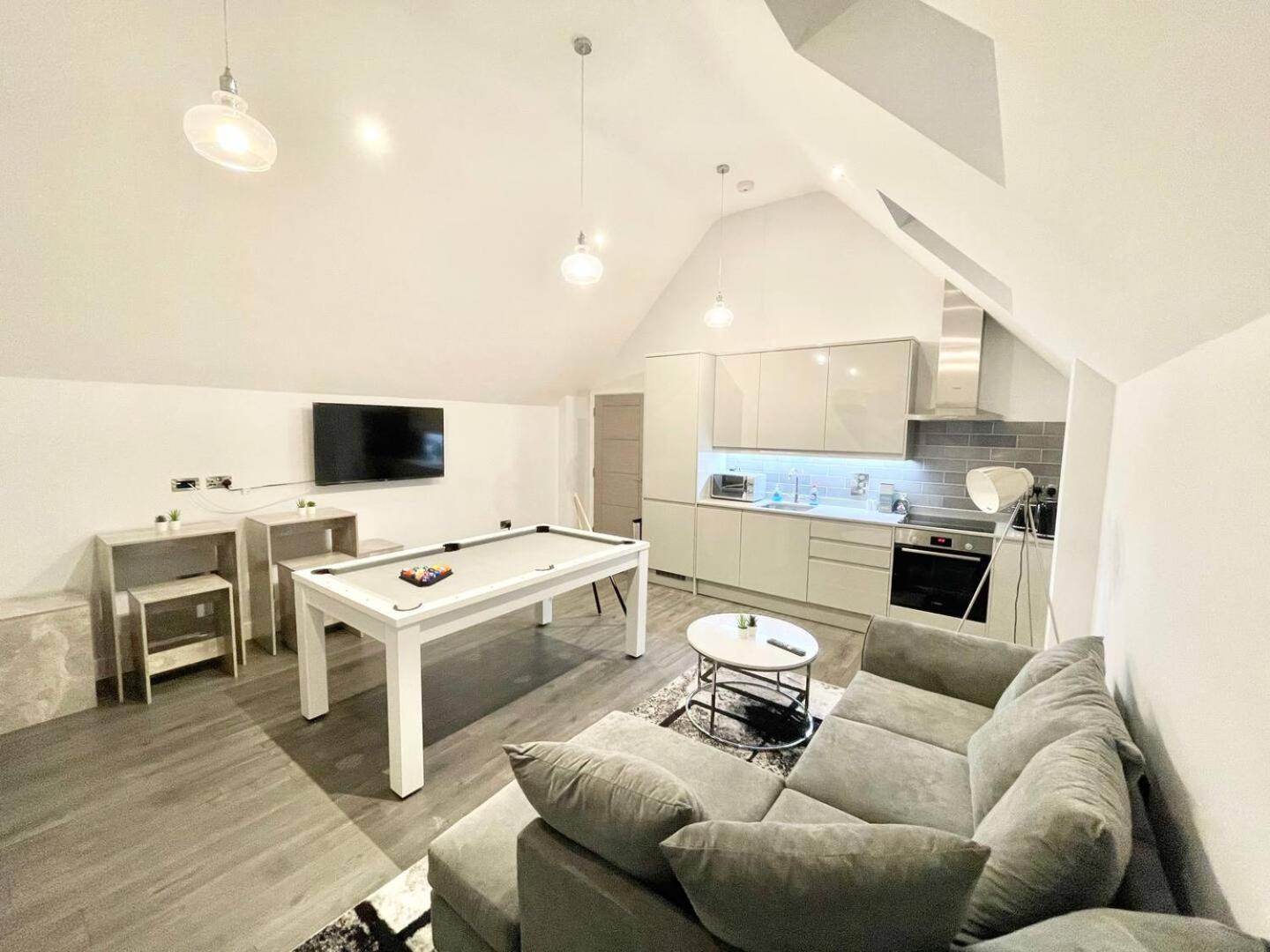 D & D Luxury Apartments Stanmore  Bagian luar foto