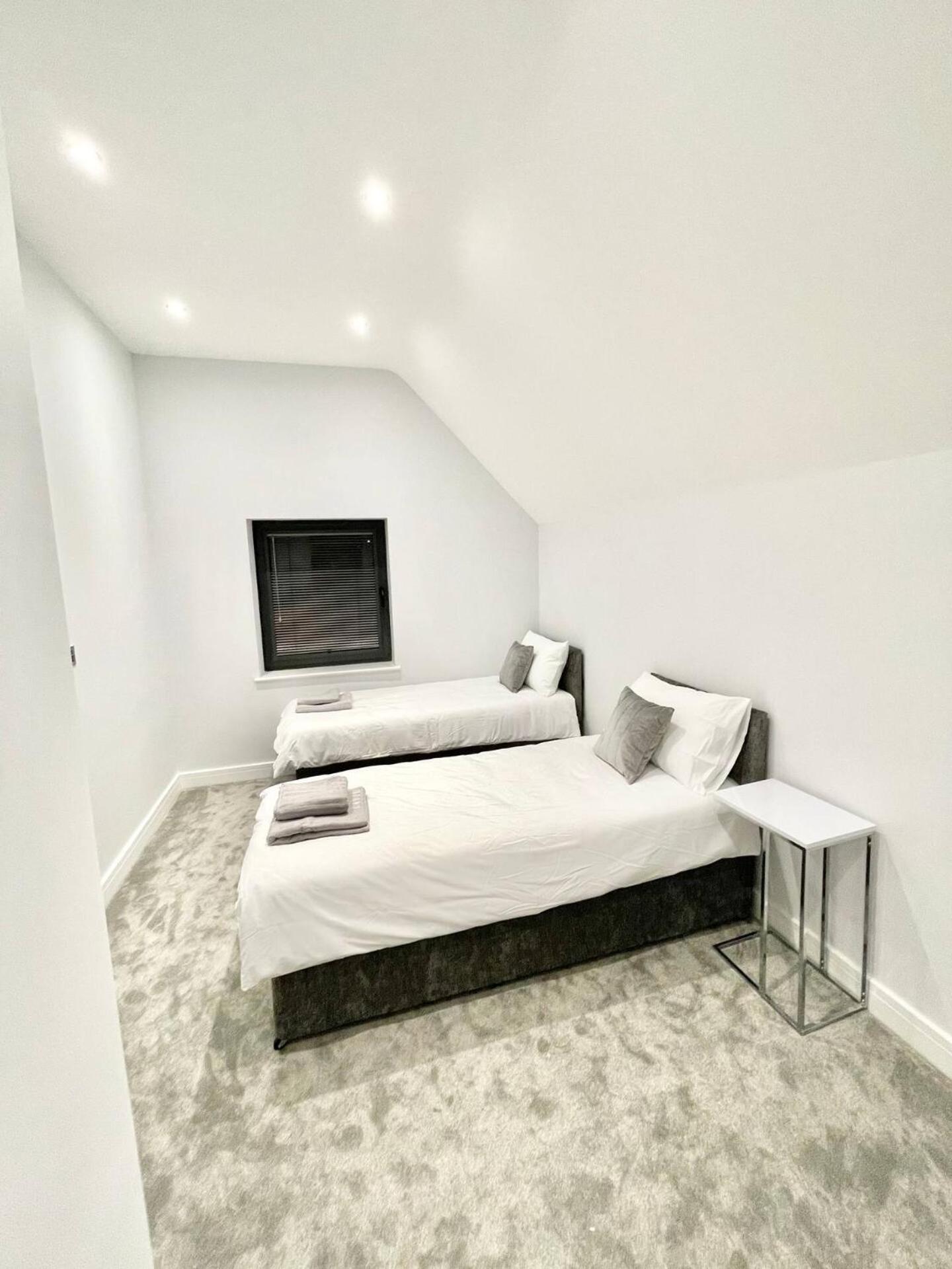 D & D Luxury Apartments Stanmore  Bagian luar foto